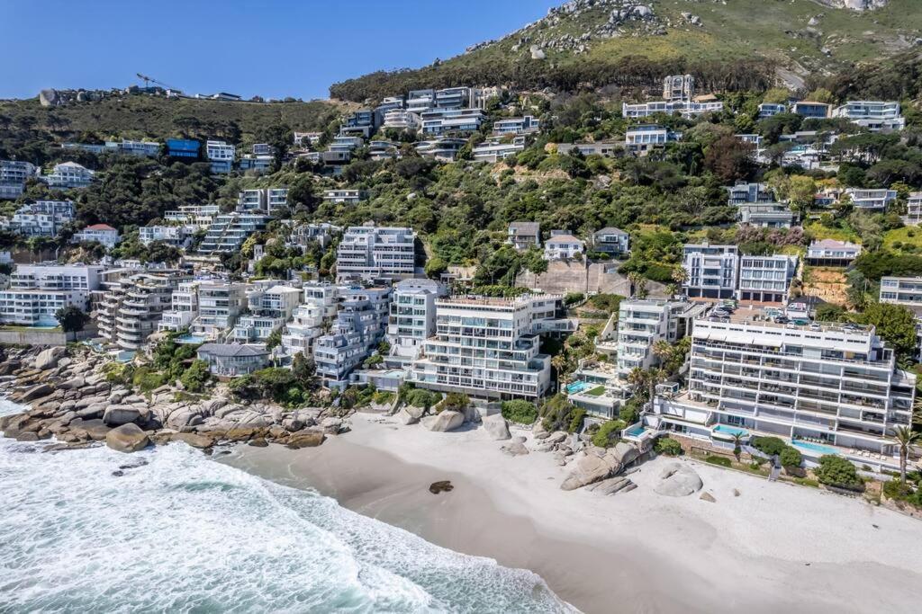 Apartment 3 Bed On Clifton Cape Town