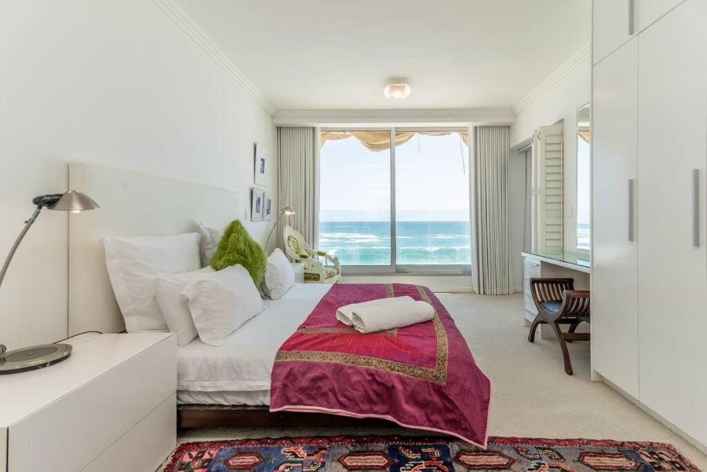3 Bed On Clifton Apartment *