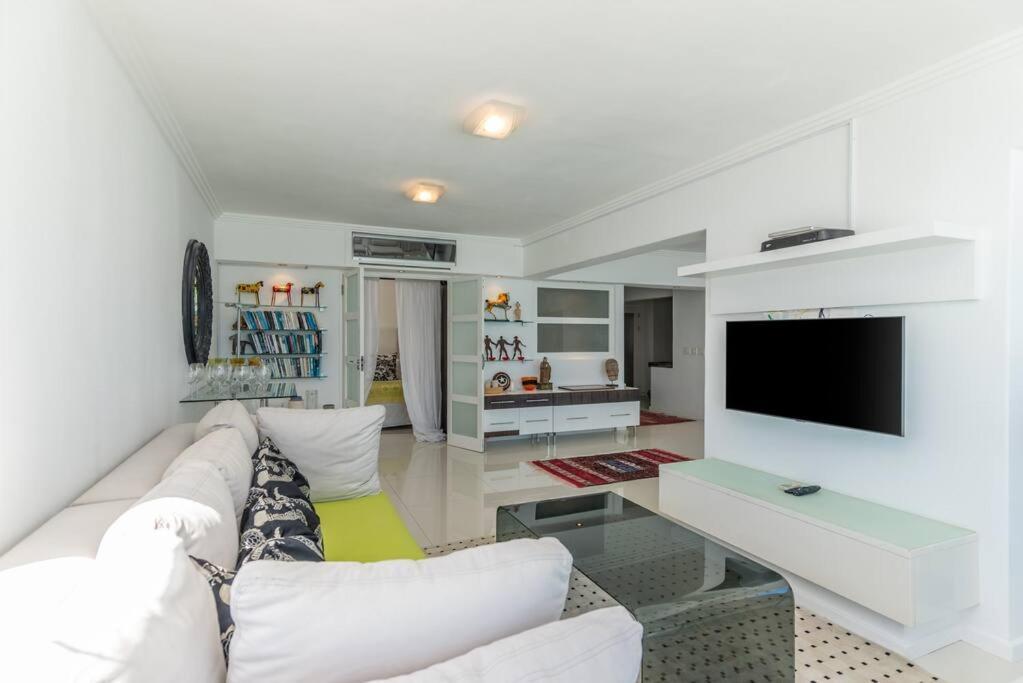 3 Bed On Clifton Apartment