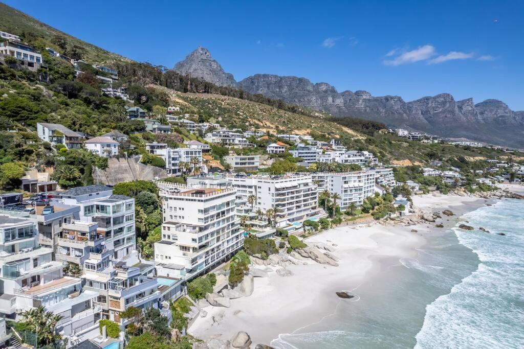 Apartment 3 Bed On Clifton Cape Town